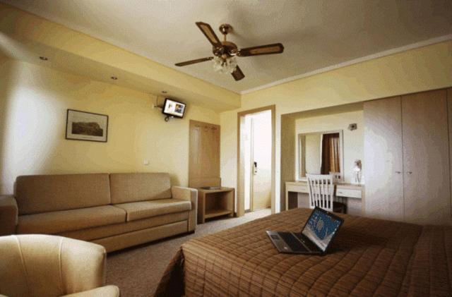 Orpheus Hotel Komotiní Kültér fotó